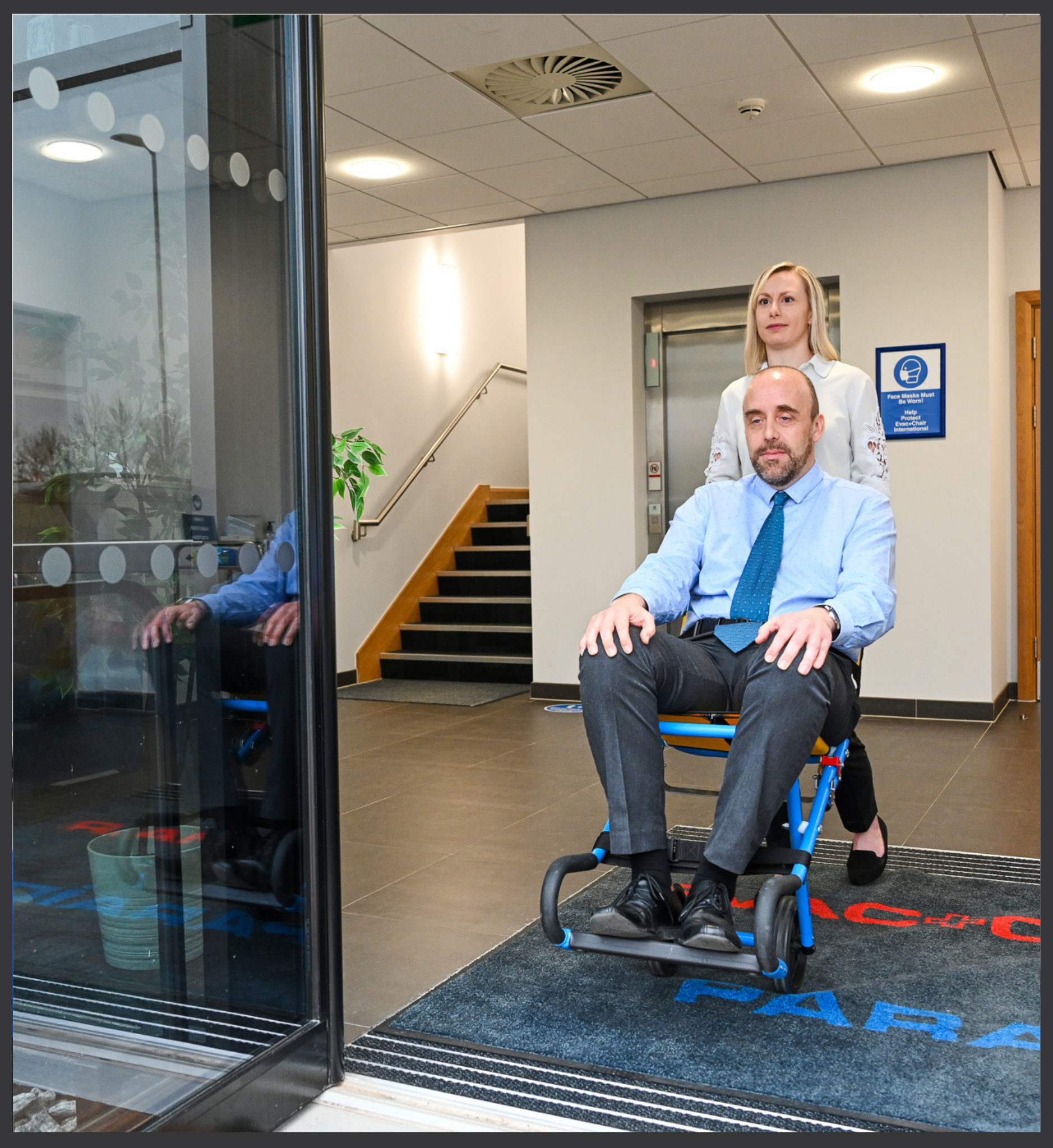 200H Evacuation chair for stairs being utilised